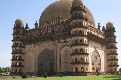 Gol-Gumbaz.jpg